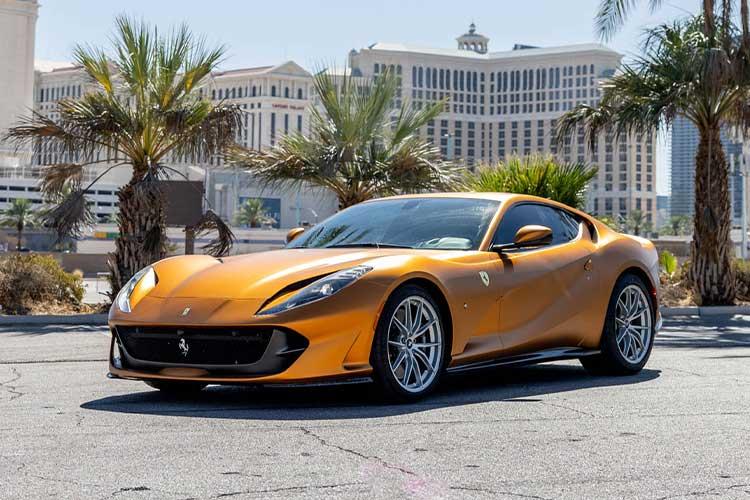 2023 Ferrari 812 Superfast